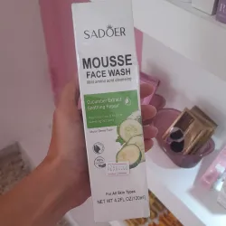 Espuma limpiadora de pepino 