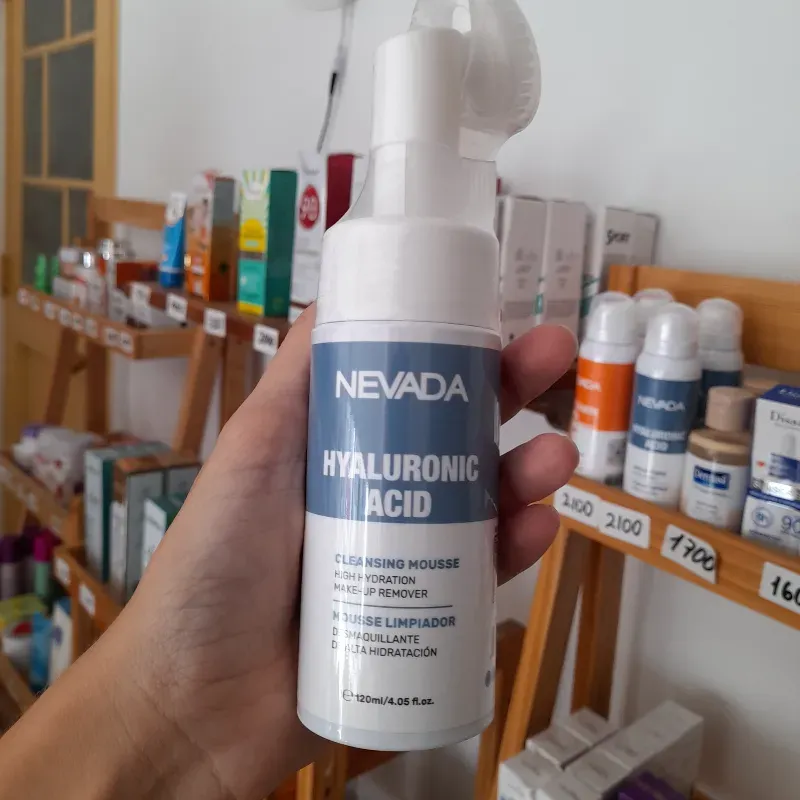 Espuma limpiadora de ácido hialurónico