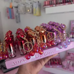 Lip gloss con enganche