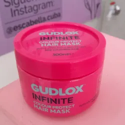 Mascarilla capilar protectora de color