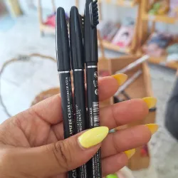 Lapiz de ojos negro 