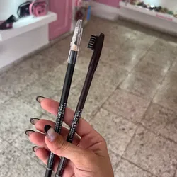 Lápiz para ojos y cejas