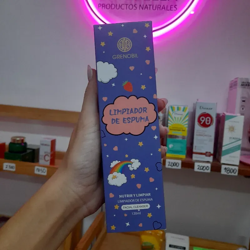 Limpiador facial de espuma