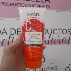 Limpiador facial de vitamina C