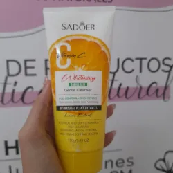 Limpiador facial de vitamina C con extracto de limón 