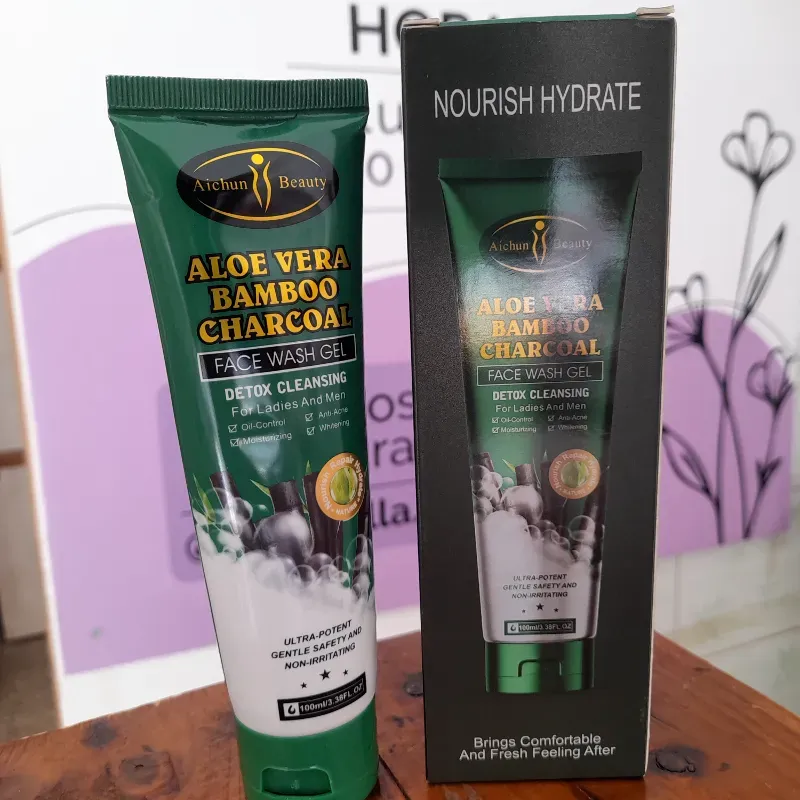 Limpiador facial de bamboo y aloe verá
