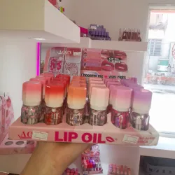 Lip gloss