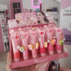 Lip gloss