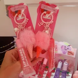 Lip gloss con enganche 🍦