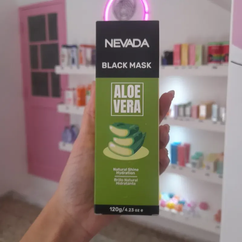 Mascarilla negra de aloe vera