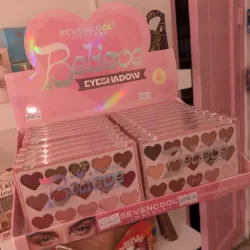 Paleta maquillaje
