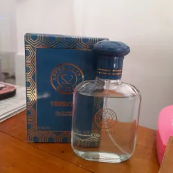 Perfume VERSATILE