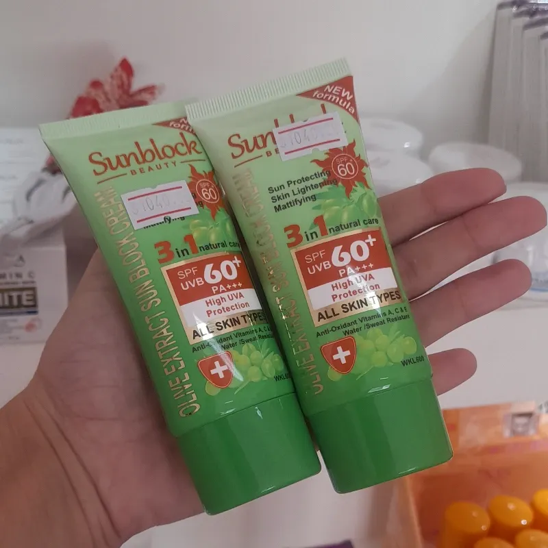 Protector solar con extracto de oliva