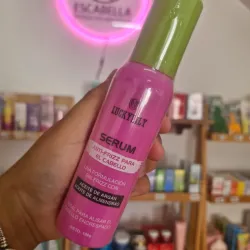 Serum anti-frizz