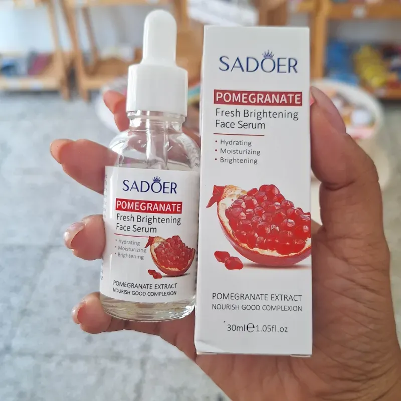 Suero facial fresco e iluminador con granada