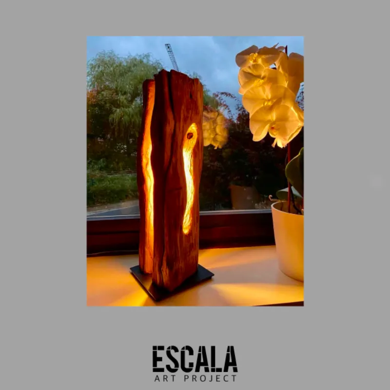 Lámpara de madera