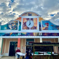 Mural plaza Gallery 