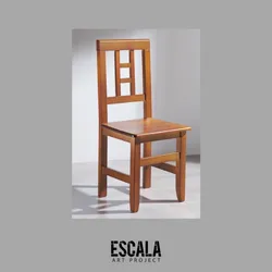 Silla regular de madera