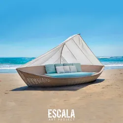 Sofá en barca con techo