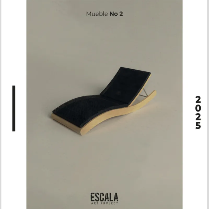 Tumbona de madera y plástico tejida