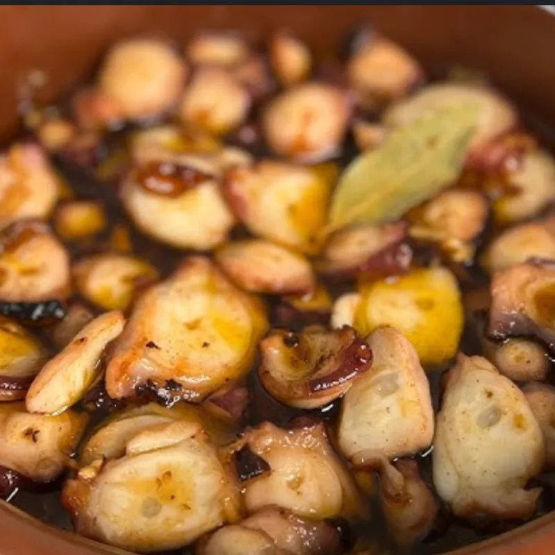 Pulpo al ajillo 