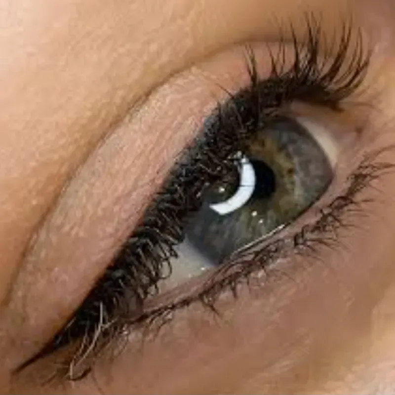 Delineado Permanente  de ojos 