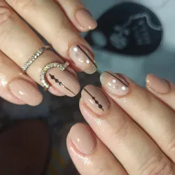 *Manicura con Base rubber + pintura de gel 
