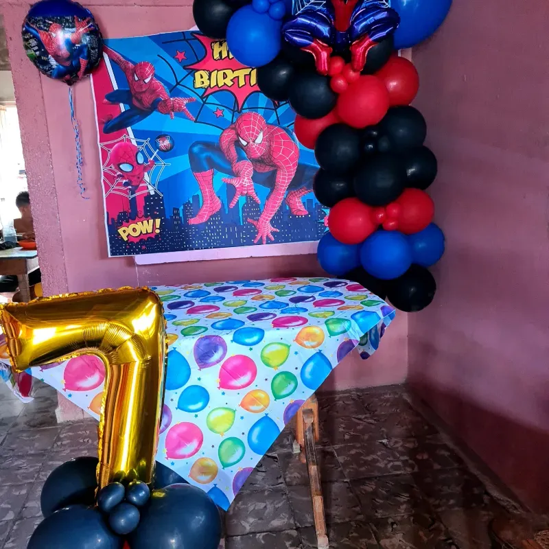 Decoracion temática de spiderman 
