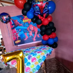 Decoracion temática de spiderman 
