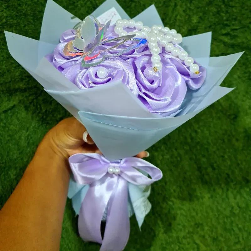 Ramo de rosas eternas 