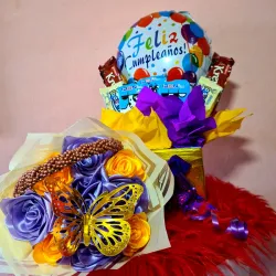 Regalos con chuches y ramo 