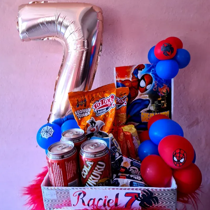 Regalo temático de spiderman 