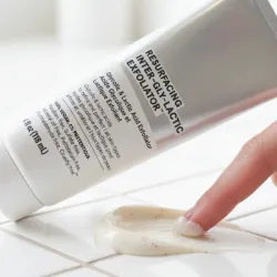 🩶Exfoliante Inter-Gly-Lactic (Glycolic & Lactic Acid Exfoliator) de ACURE🩶