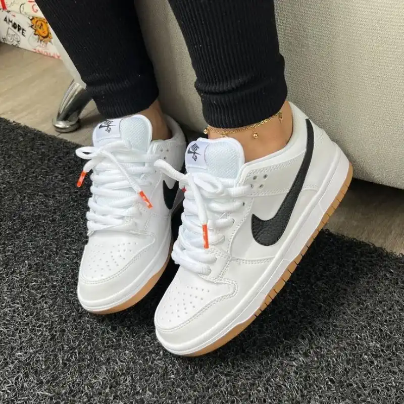 🤍🖤 Nike 🤍🖤