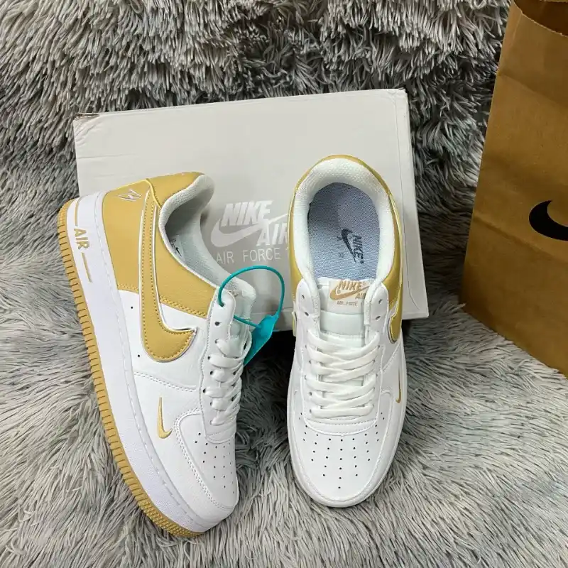 Nike Air Force
