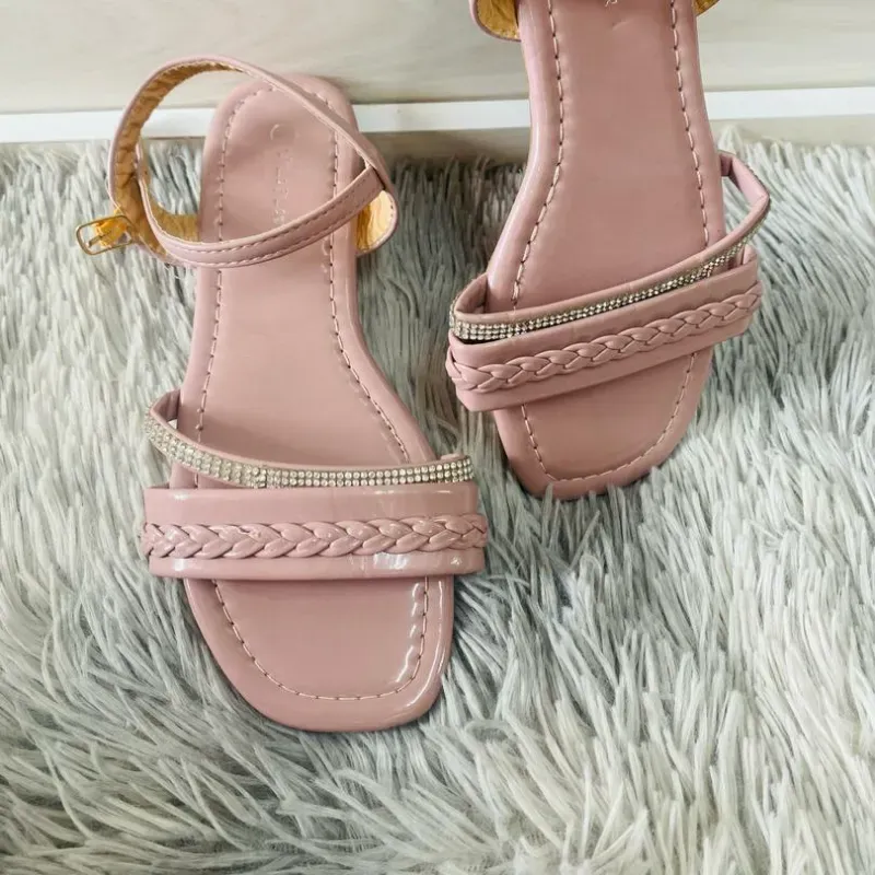 Sandalias