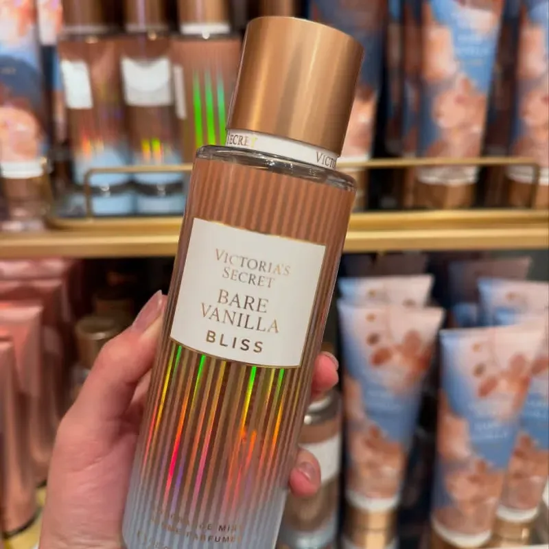 ​✨ Victoria's Secret Bare Vanilla Bliss (Body Mist)