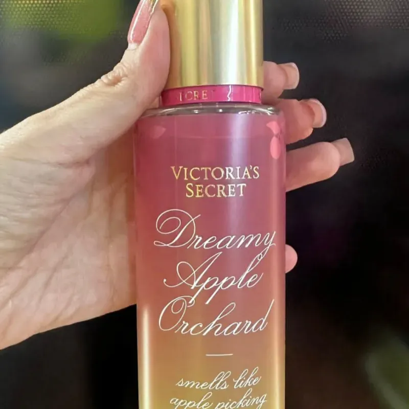 🍎 Victoria's Secret Dreamy Apple Orchard (Body Mist)