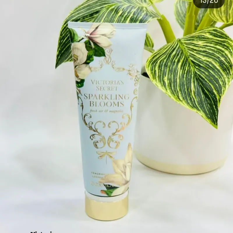 💛Crema Sparkling Blooms 