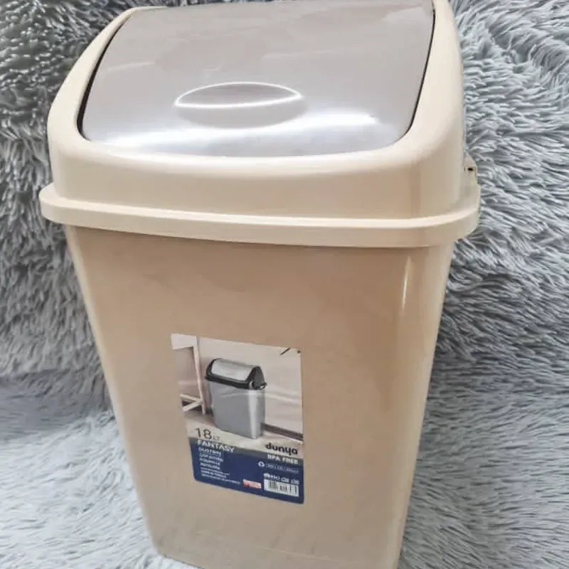 Cesto de basura con tapa de 18L