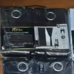 Cortina tapasol  con borlas [ negra ]