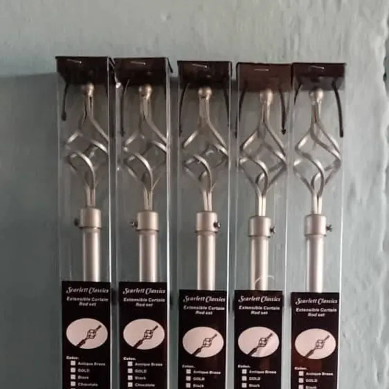 Cortinero metálico expandible [3m]