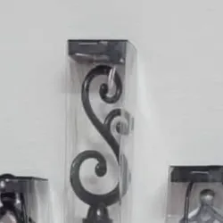 Cortinero metálico expandible  [2m]