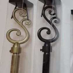 Cortinero metálico expandible [3m]