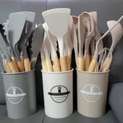 Juego de cucharones con su base "Kitchen & Dining"