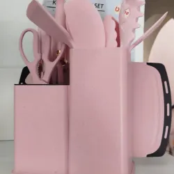 Juego de cucharones, cuchillos y tabla de picar 