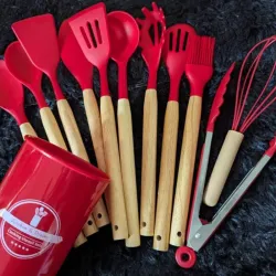 Set de cucharones de madera y silicona