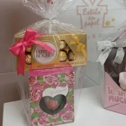 Caja taza y ferrero