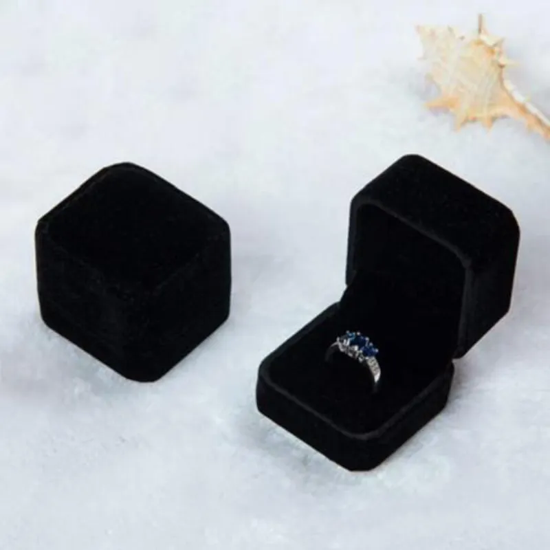 Cajita de Anillos Negra c/u
