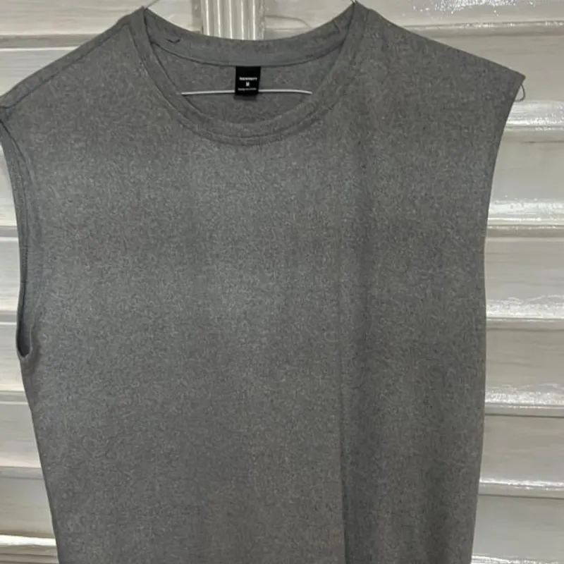 Camiseta Gris